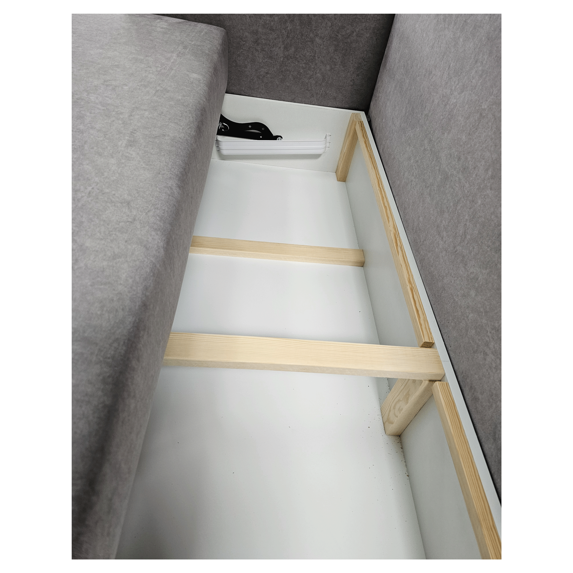 Kanapa KP12 z pikowanymi poduchami - obrazek 7